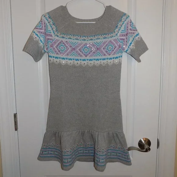 justice sweater dress Girls Purple Short Sleeve Size 10 It can be worn as a sweater dress with knee high boots for a casual fall look P2) Girls size 5 Grey